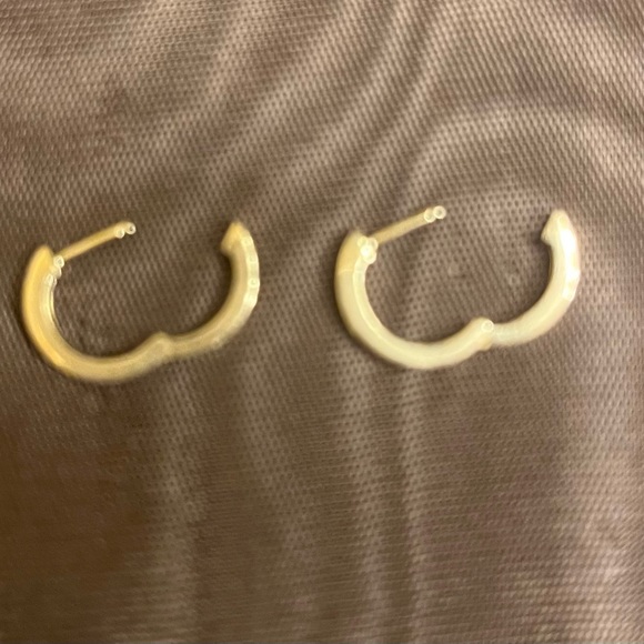 Sydney Evans Diamond 14k Yellow gold Diamond Huggies hoops $1320 - Picture 4 of 6